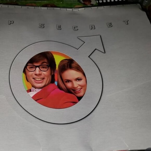 Austin Powers The Spy Who Shagged Me Movie Retailer Unused Backpack w/All Extras - Picture 3 of 10